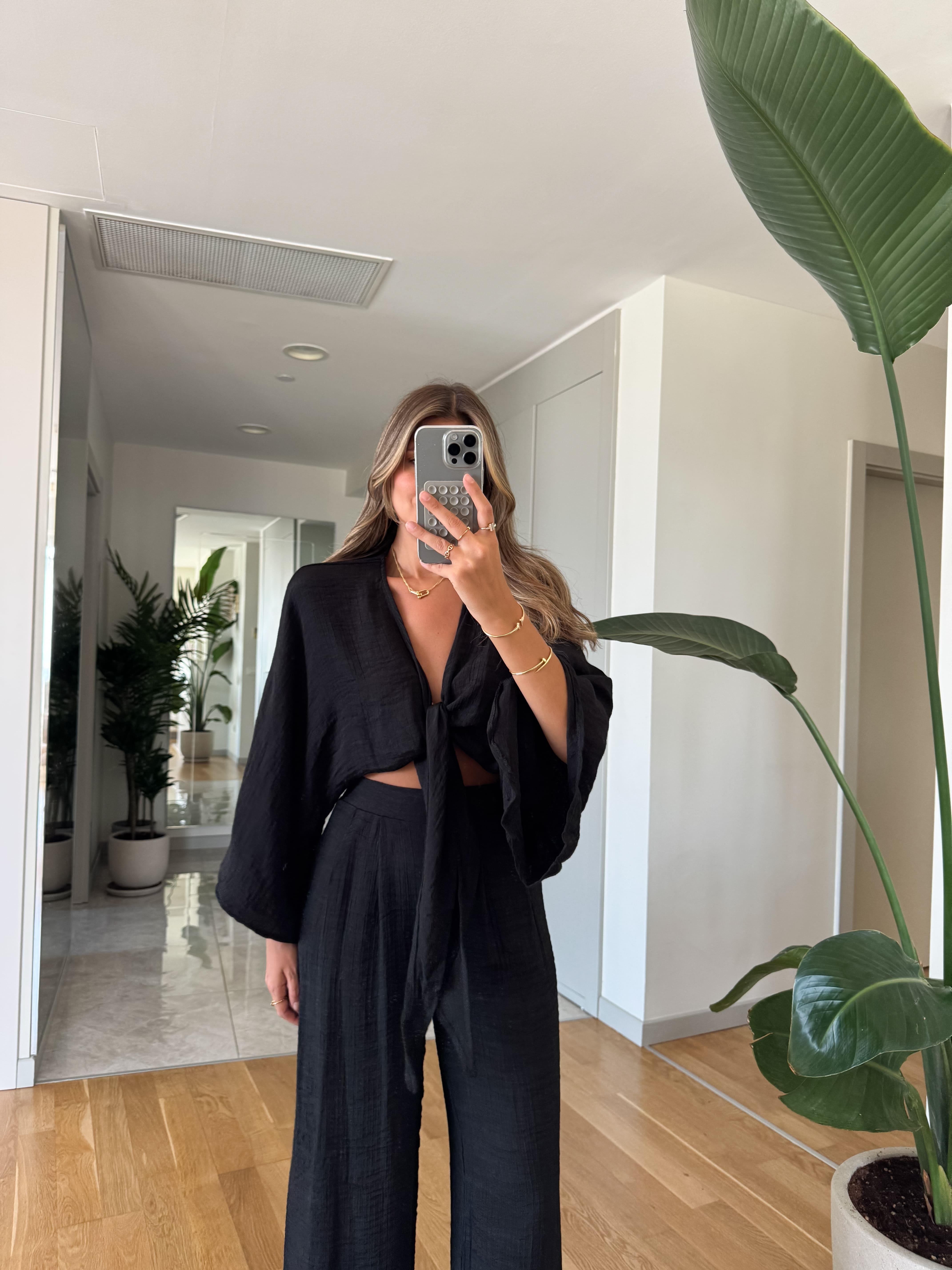 Conjunto Lais